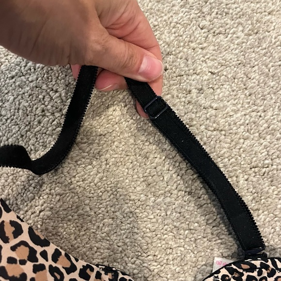 PINK Victoria Secret Animal Print Push Up Bra - Picture 4 of 6